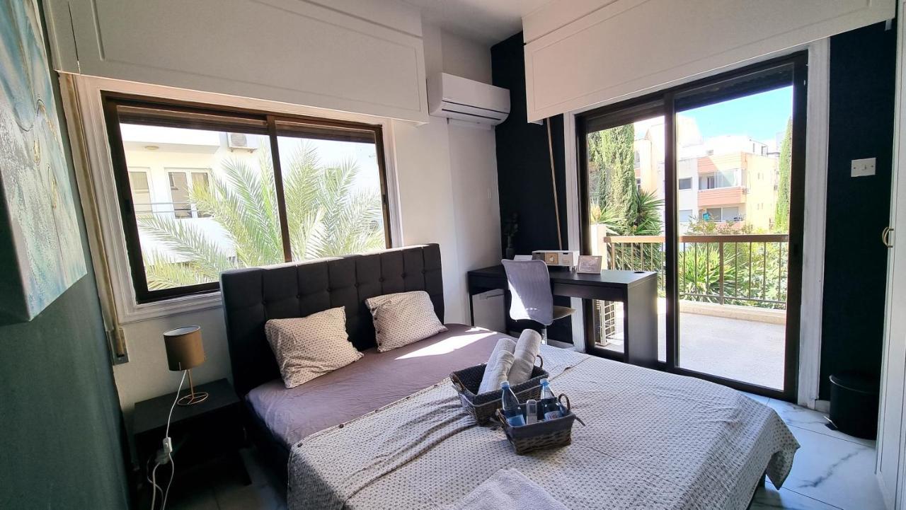 Cozy Beach Apt, Near Airport With 100Mbit Internet Larnaca Exterior photo